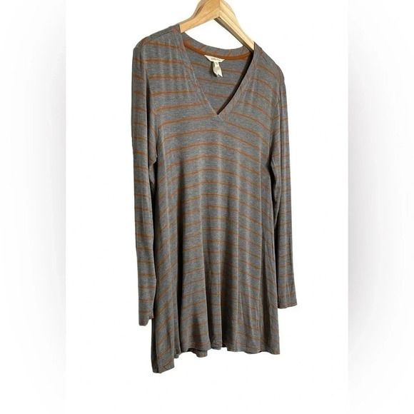 Matilda Jane | Windsong Tunic Long Sleeve V Neck Striped Jersey Top - Picture 3 of 7